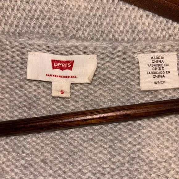 Vintage Feel Levi's Oversized Wool Blend Knit Cardigan - Picture 3 of 4